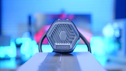 PI_Cooler Master Master Liquid 240 Atmos CPU Block on Box